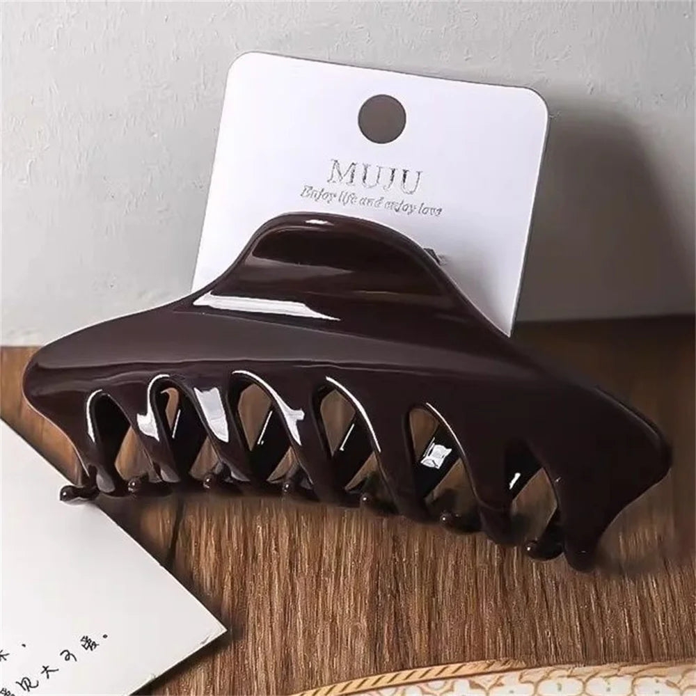 Large claw clips size